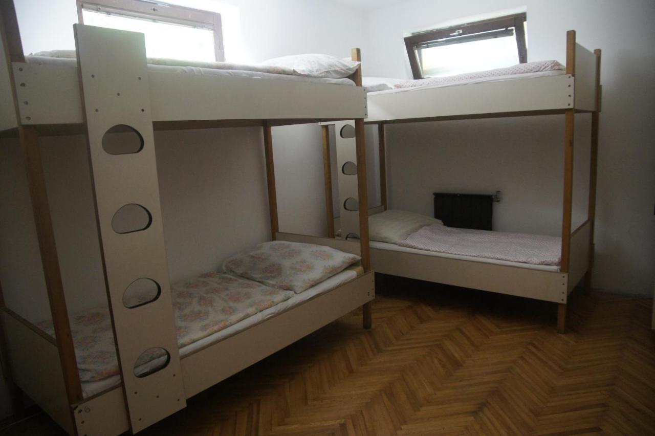 Szuzanna Fenyves Panzio Bed & Breakfast Siofok Exterior photo